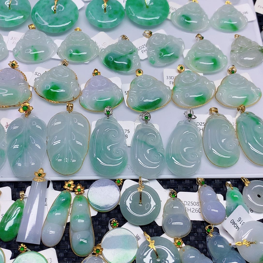 颈饰未镶嵌翡翠翡翠