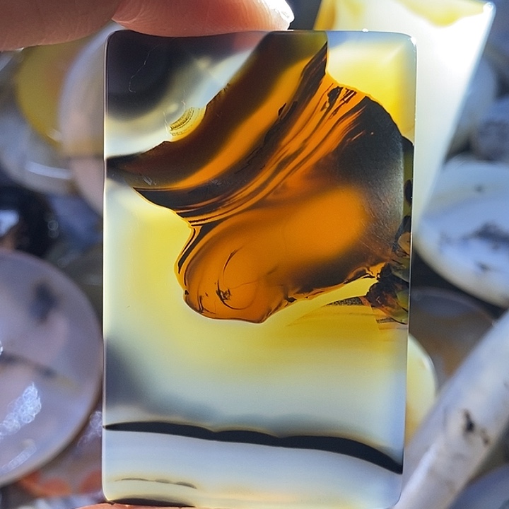 未镶嵌颈饰玛瑙/玉髓