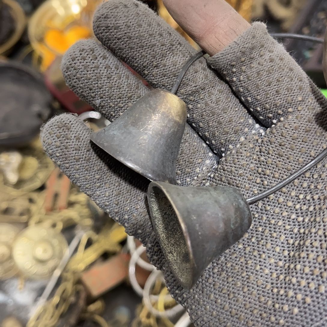 岁***烟闪电购铜摆件工艺品