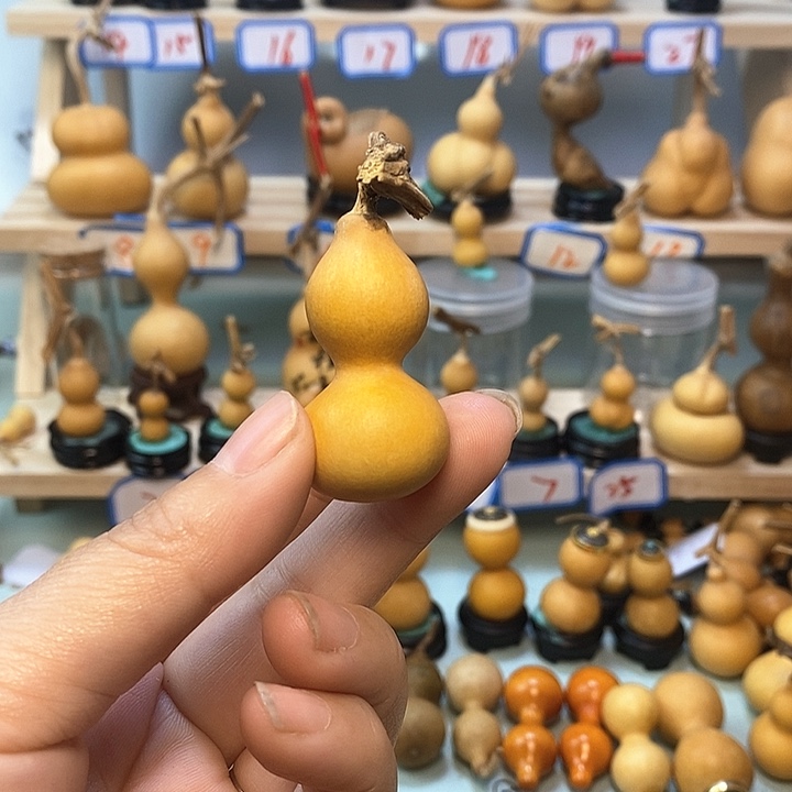 冲****8直播间手把小葫芦