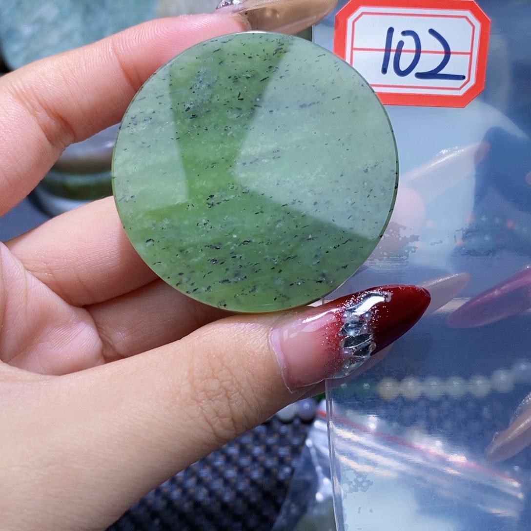 和田玉和田玉边角料随机发未镶嵌