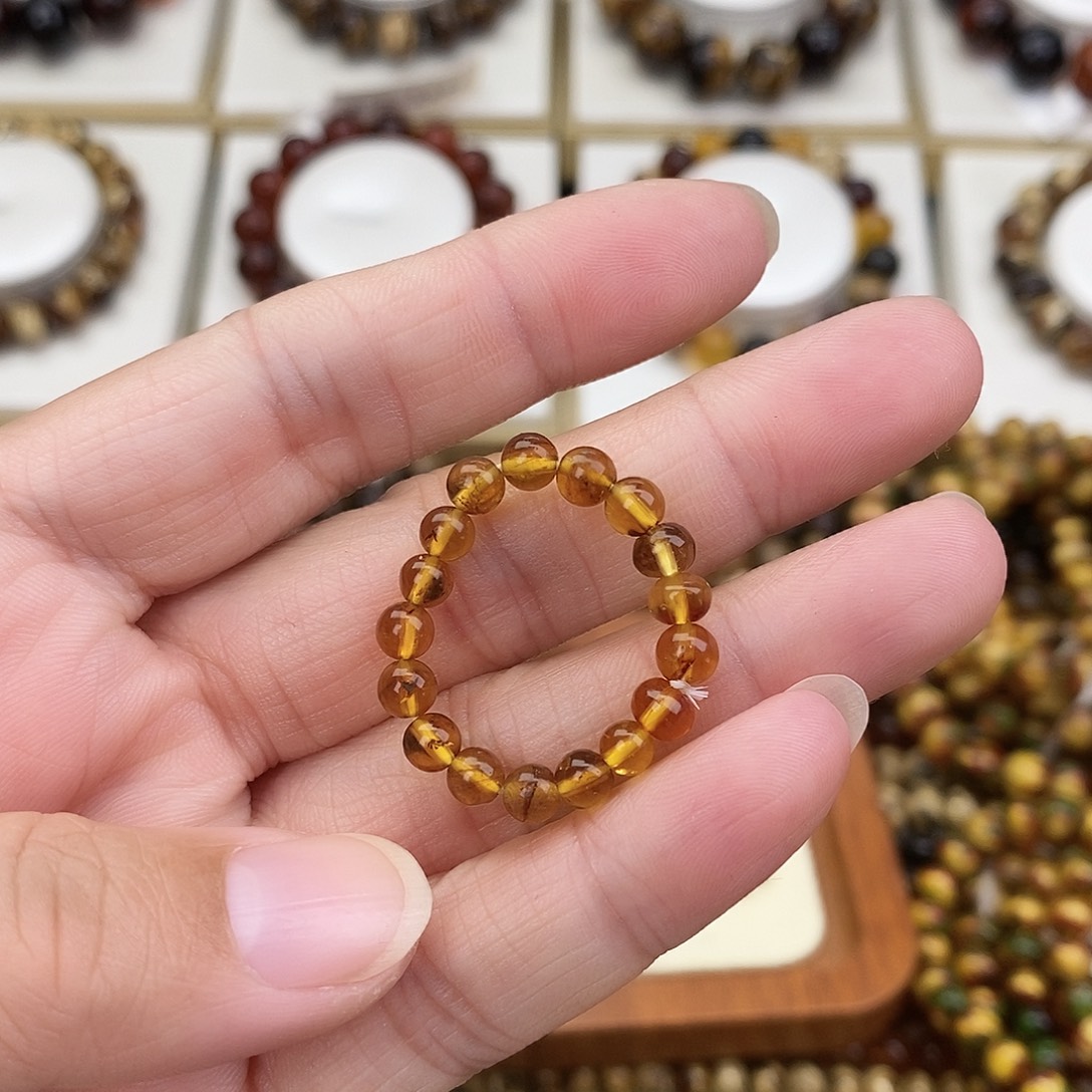 琥珀未镶嵌裸石琥珀