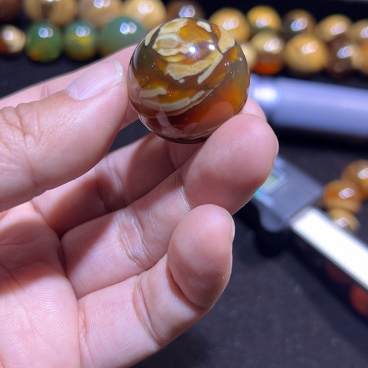 琥珀颈饰未镶嵌园*琥珀吊坠