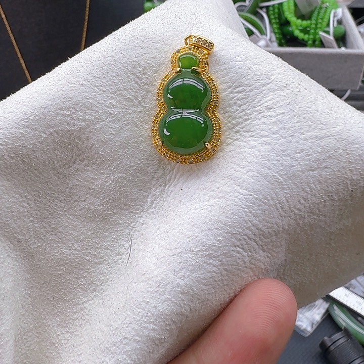 和田玉（碧玉）颈饰银S925镀金镶嵌