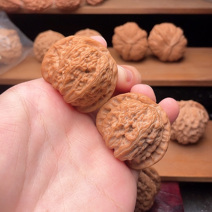 吊坠文玩核桃42全品毕业红皮老款球白