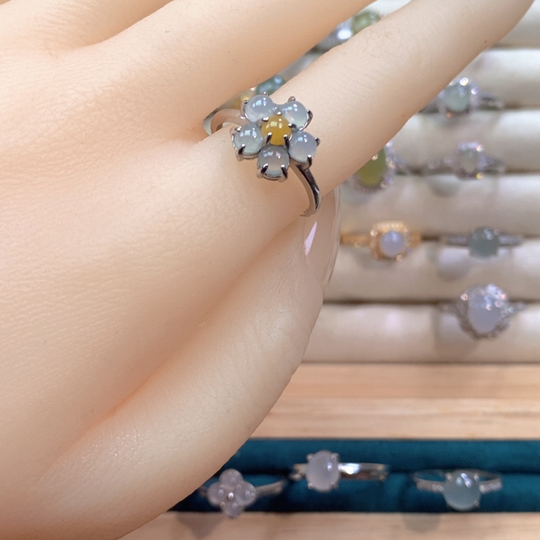 翡翠未镶嵌戒指翡翠