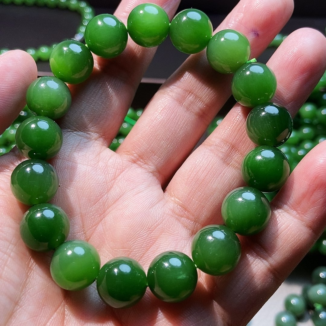 和田玉（碧玉）未镶嵌手链