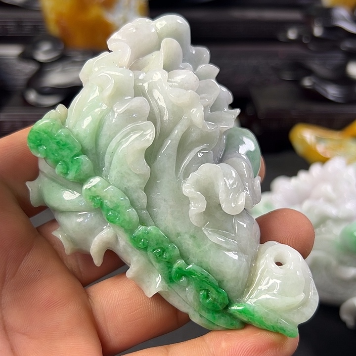 翡翠摆件未镶嵌翡翠