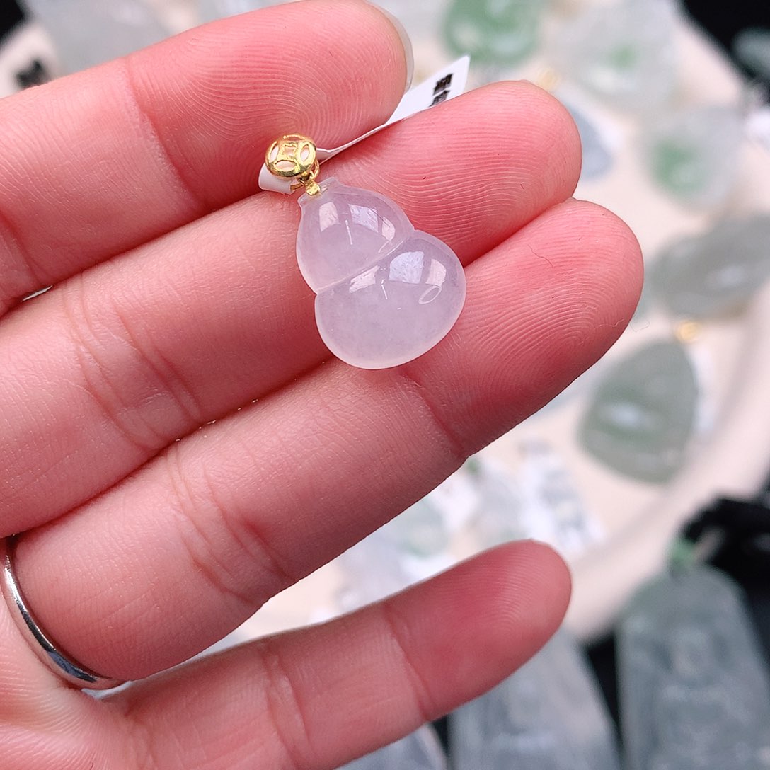 翡翠颈饰18K金镶嵌冰胶葫芦