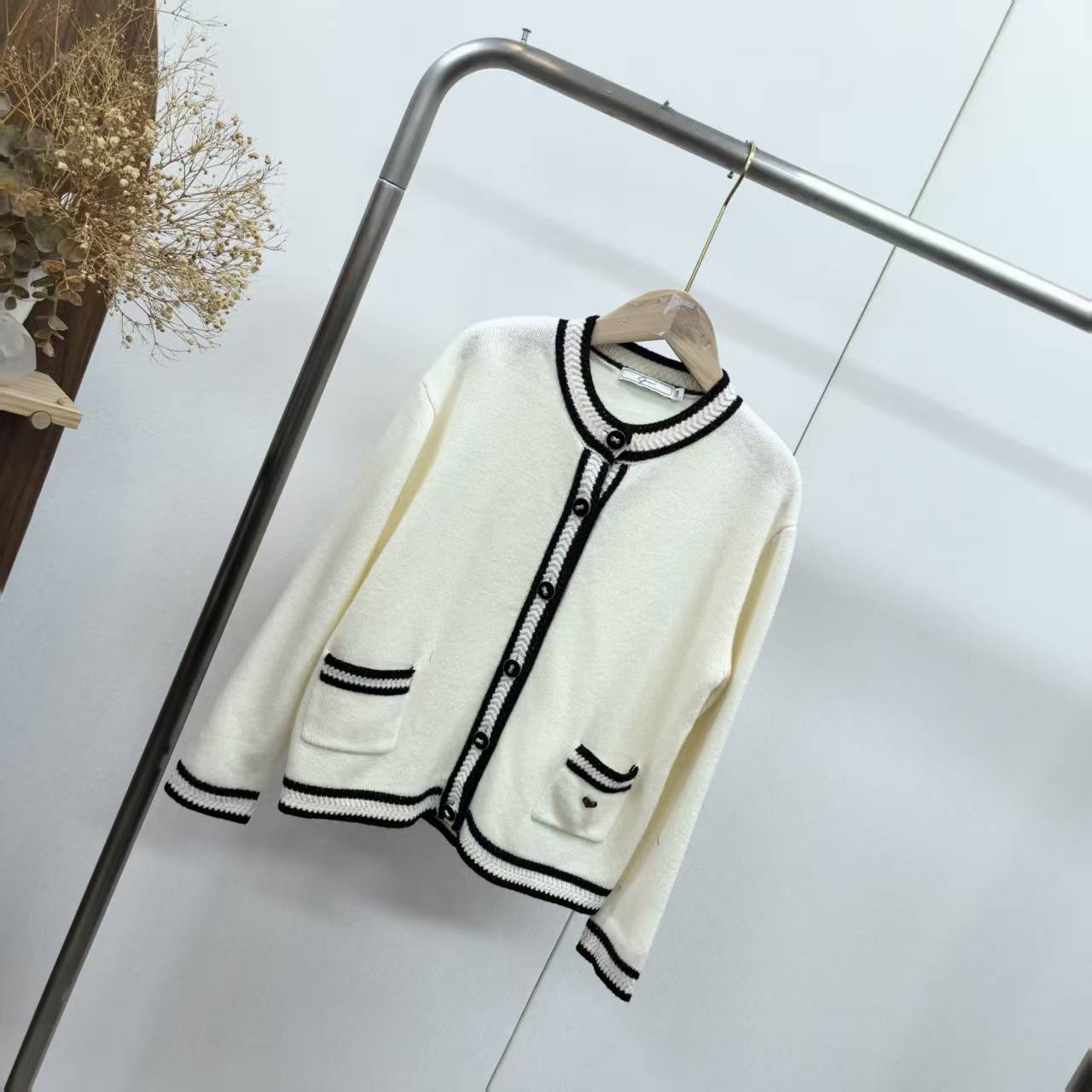 【8116】米白色开衫