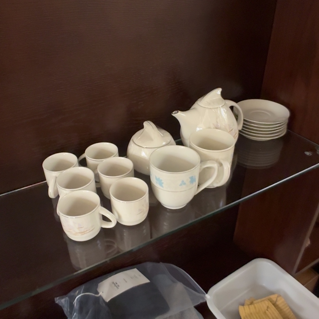 茶壶紫砂博山瓷。   