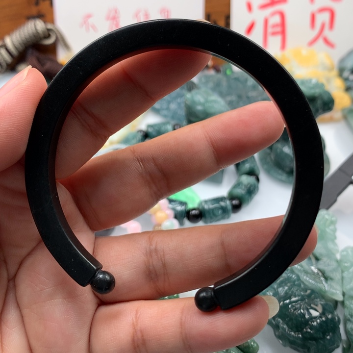 翡翠颈饰未镶嵌保真天然A货翡翠