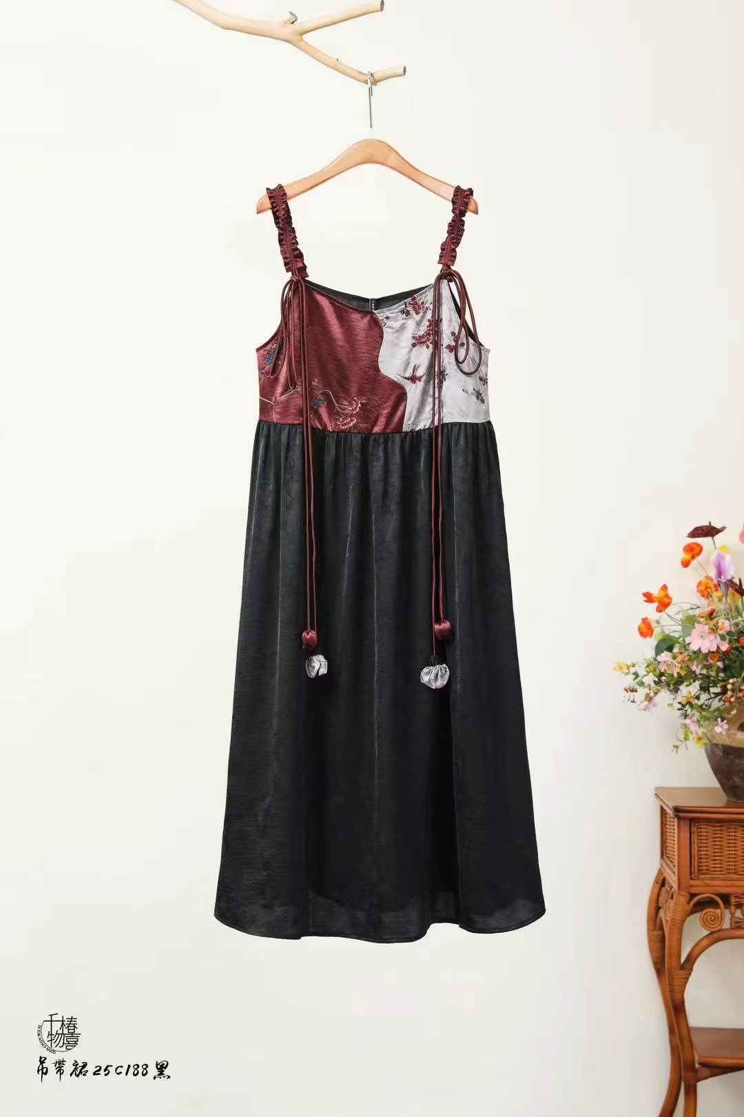 新中式国风气质黑色时尚夏季吊带连衣裙长裙25C188C