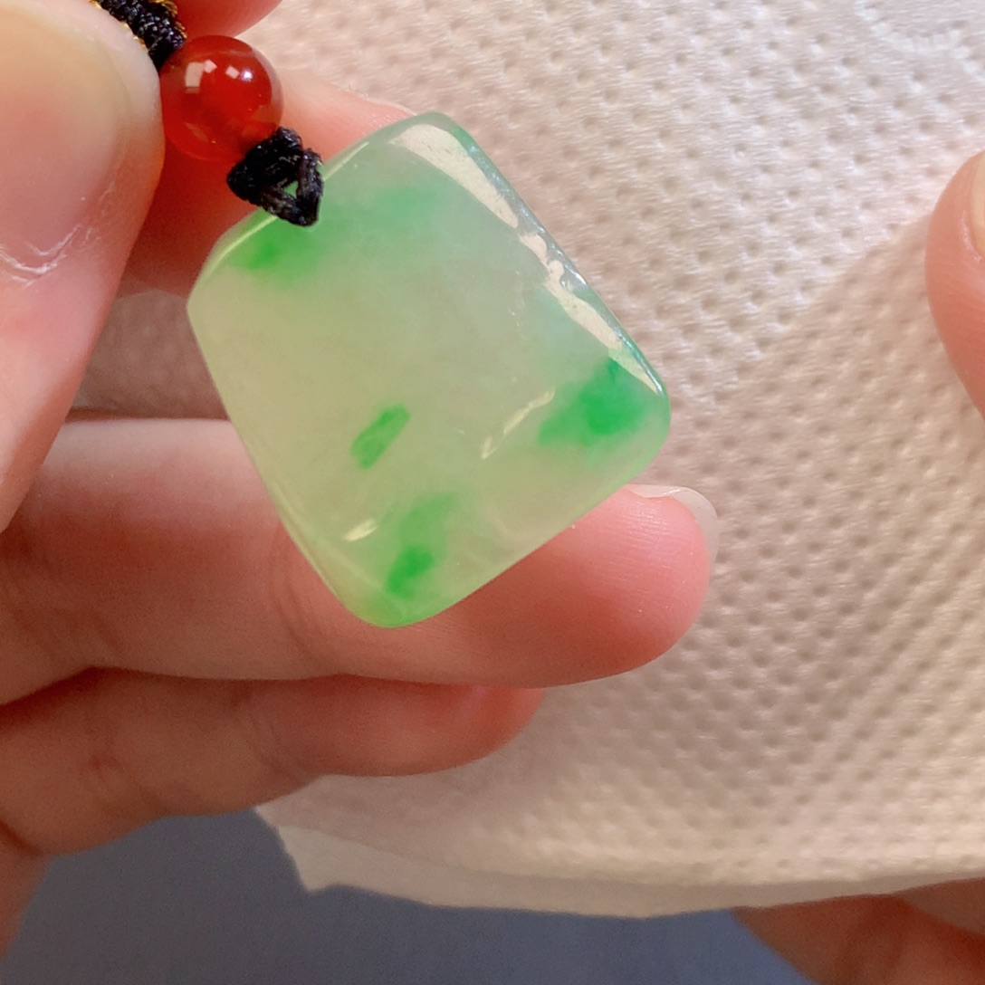 翡翠未镶嵌吊坠(不含链)1999