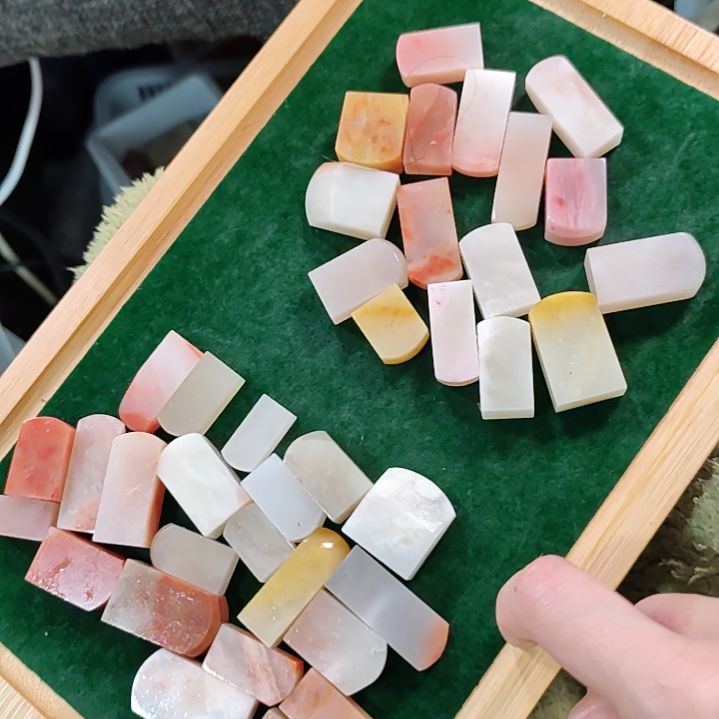 老挝石有***刻8258686806050555