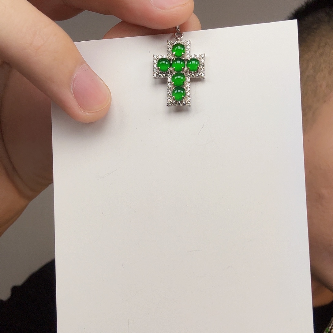 翡翠银S925镶嵌颈饰一件