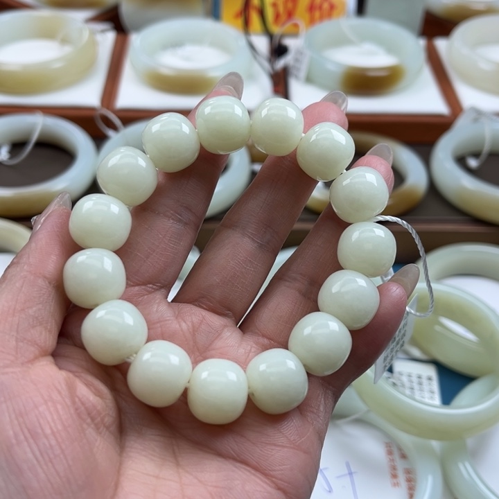 和田玉手链未镶嵌