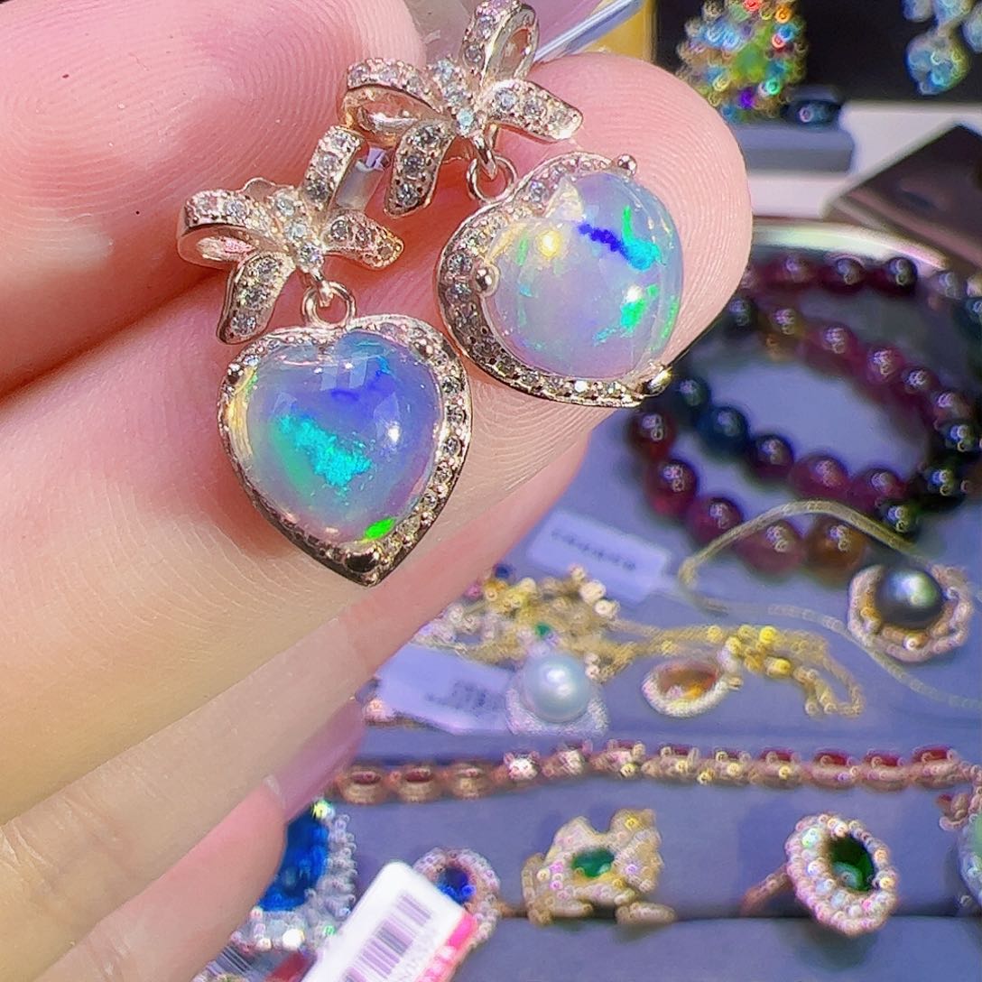 欧泊欧泊耳钉银S925镶嵌