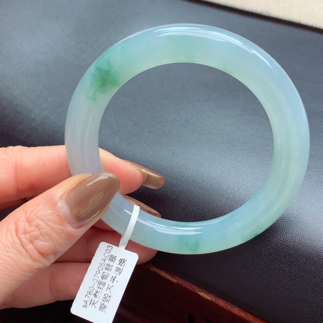 翡翠手镯未镶嵌缅甸翡翠手镯