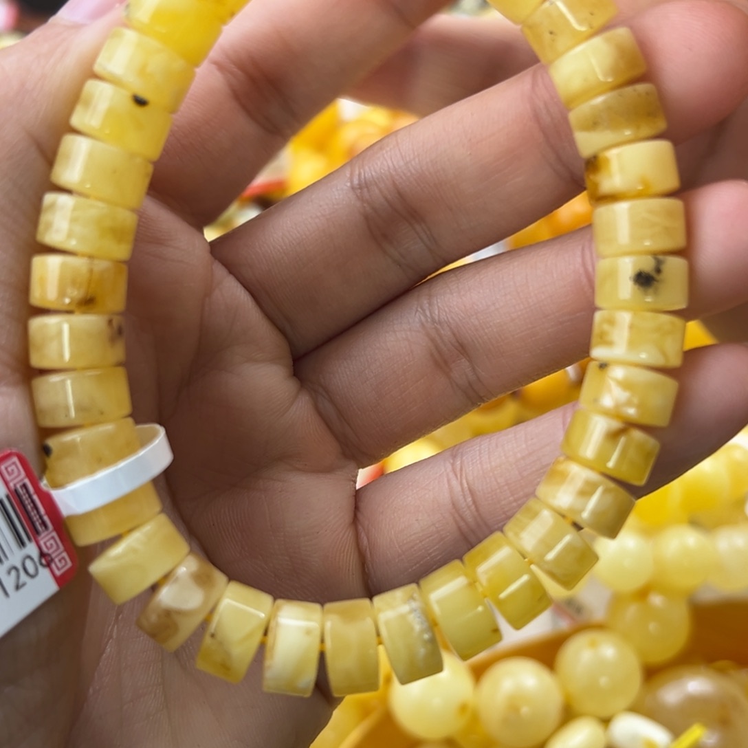 琥珀珠宝奇石未镶嵌