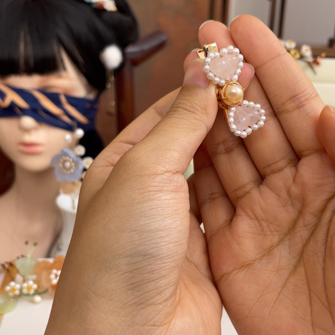 玉****醋酸铁合金蝴蝶结一对