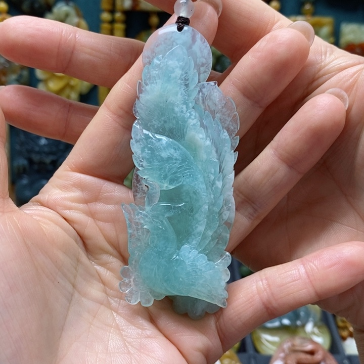 蛇纹石玉挂件未镶嵌花*帝