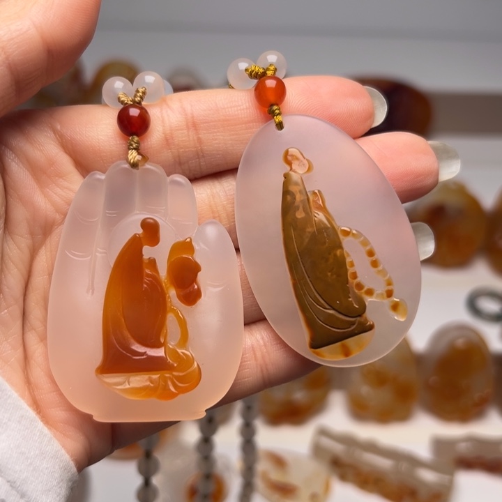 胜***天玛瑙/玉髓合金颈饰