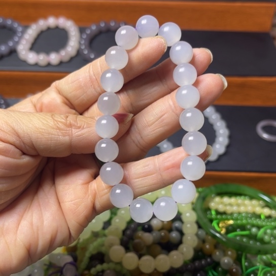 和田玉手串未镶嵌关*。