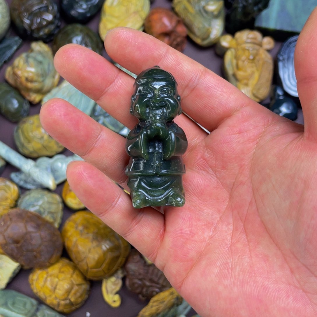 【闪购商品】未镶嵌岫岩河磨玉（透闪石质玉）挂件