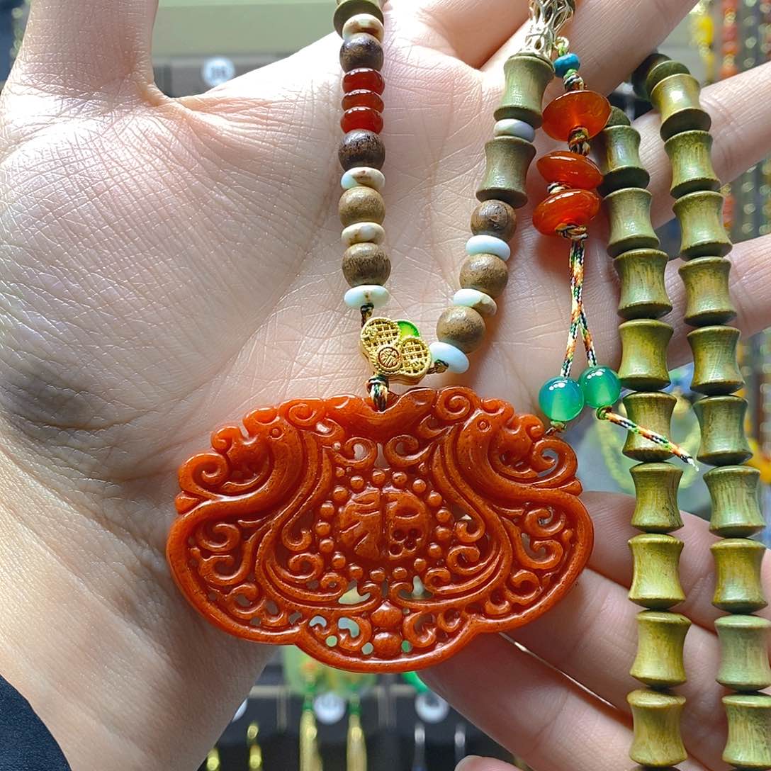 未镶嵌翡翠耳饰翡翠