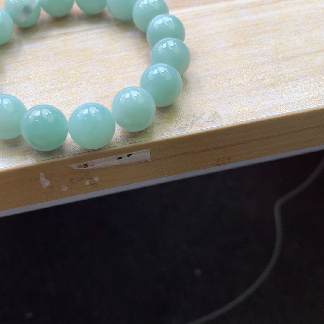 翡翠颈饰未镶嵌吊坠