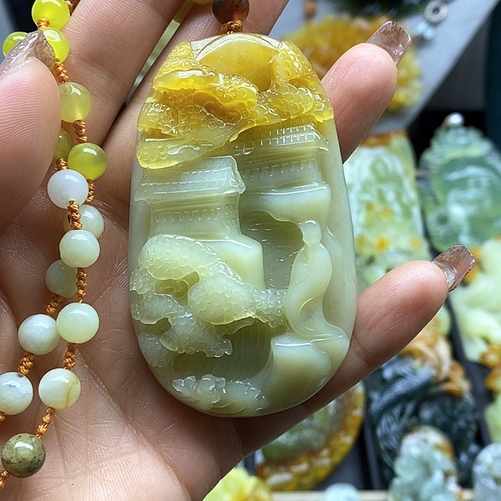 蛇纹石玉挂件未镶嵌