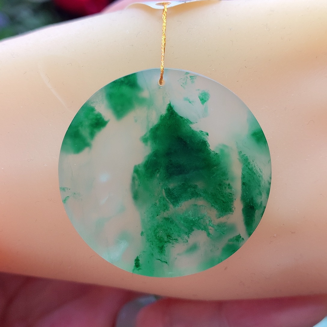 石英质玉颈饰未镶嵌