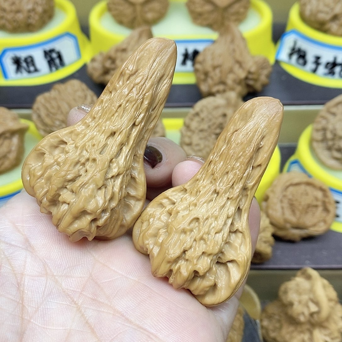 文玩核桃吊坠鸭嘴