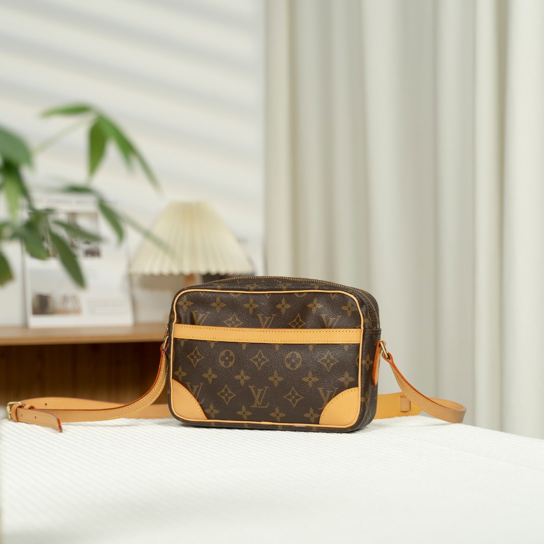 修复品LV路易威登 中古横版单层相机包小号换配皮