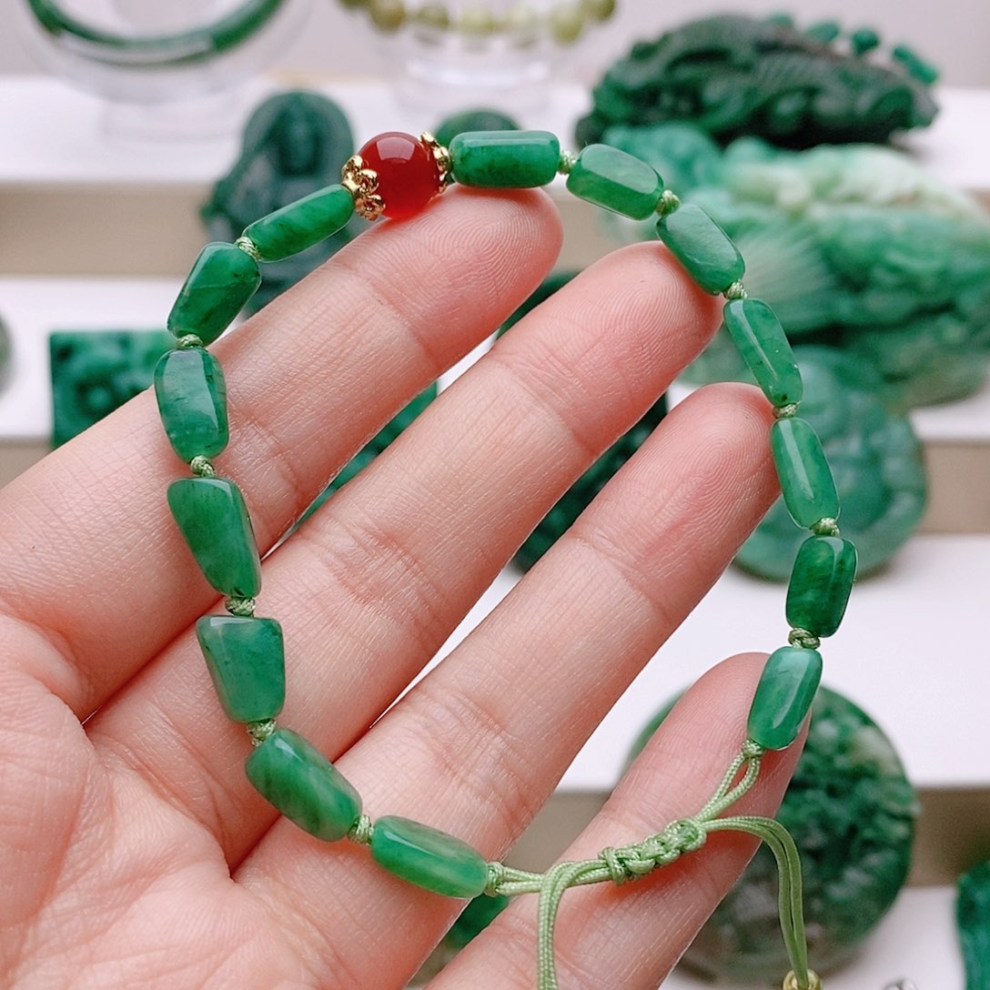 独山玉未镶嵌手串