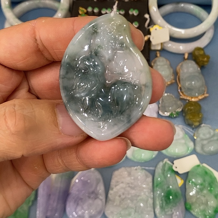 翡翠未镶嵌吊坠(不含链)