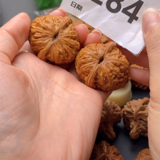 躺***军吊坠文玩核桃42元宝284