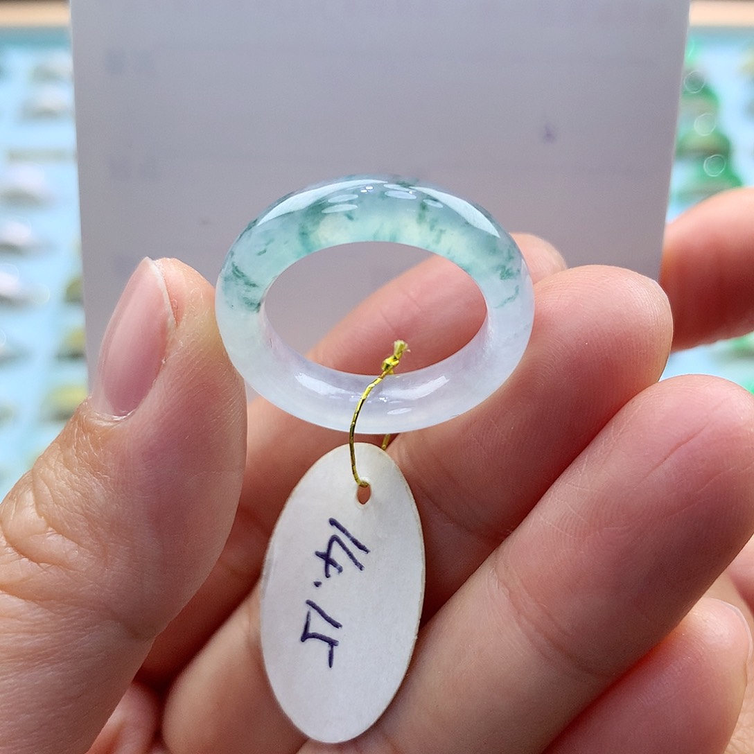 翡翠戒指未镶嵌1415圈