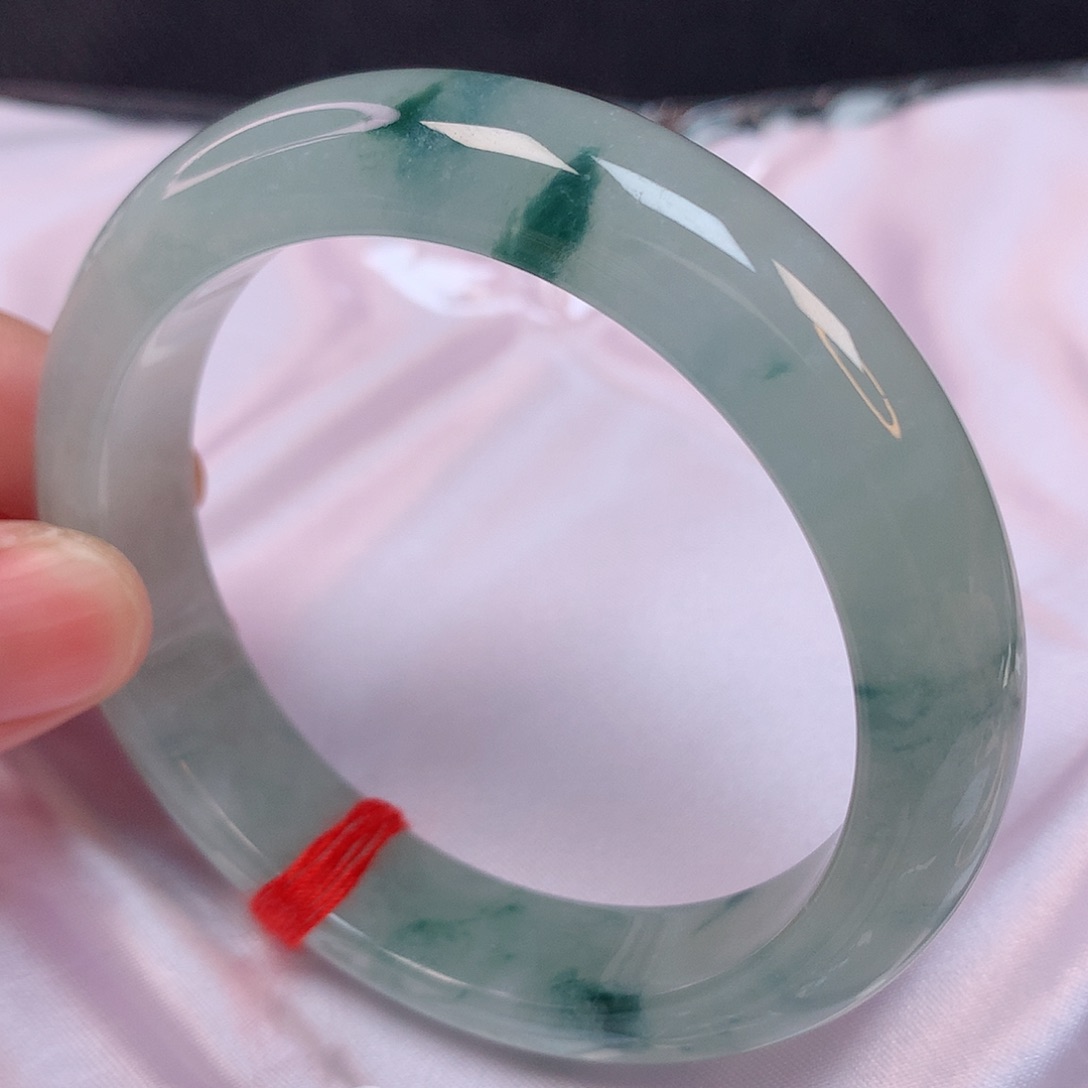 翡翠手镯未镶嵌56+ 翡翠手镯