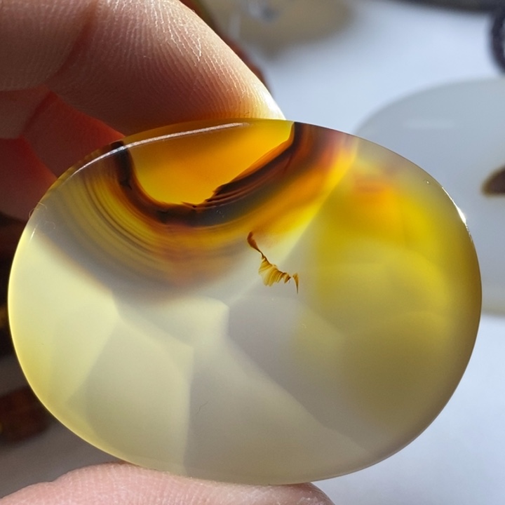 玛瑙/玉髓颈饰未镶嵌