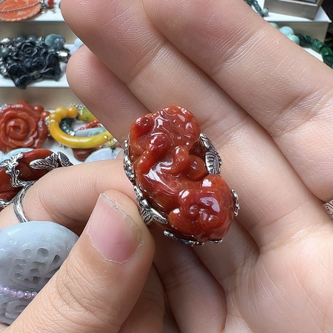 翡翠戒指未镶嵌吼*