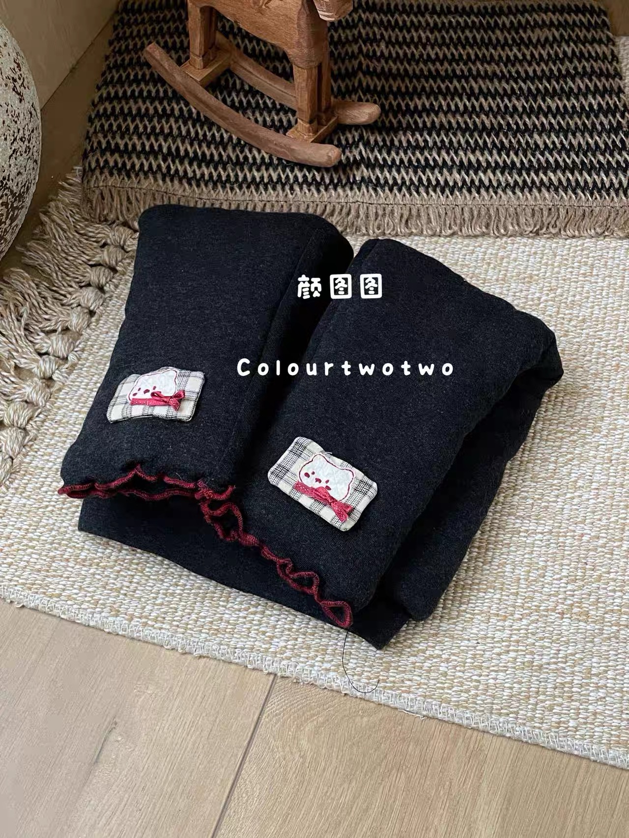 颜图图-【3218猫咪贴布】羊毛蚕丝加棉加厚打底棉裤