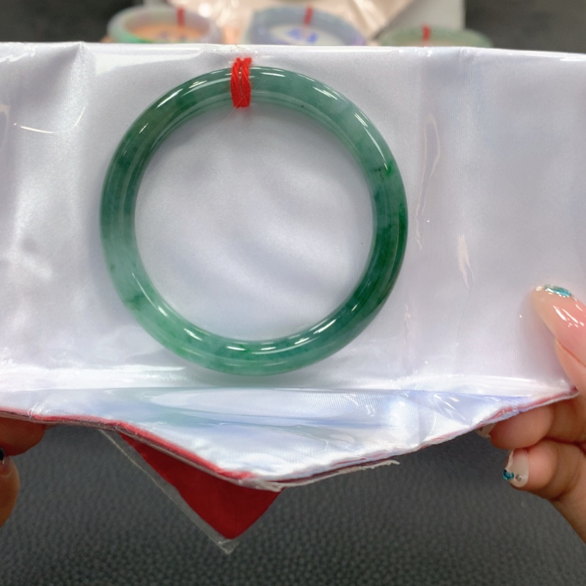 【闪购商品】翡翠手镯未镶嵌翡翠