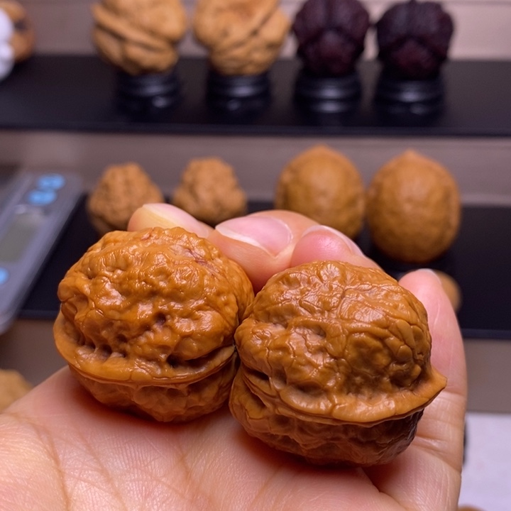 文玩核桃把件至尊妖蟾30