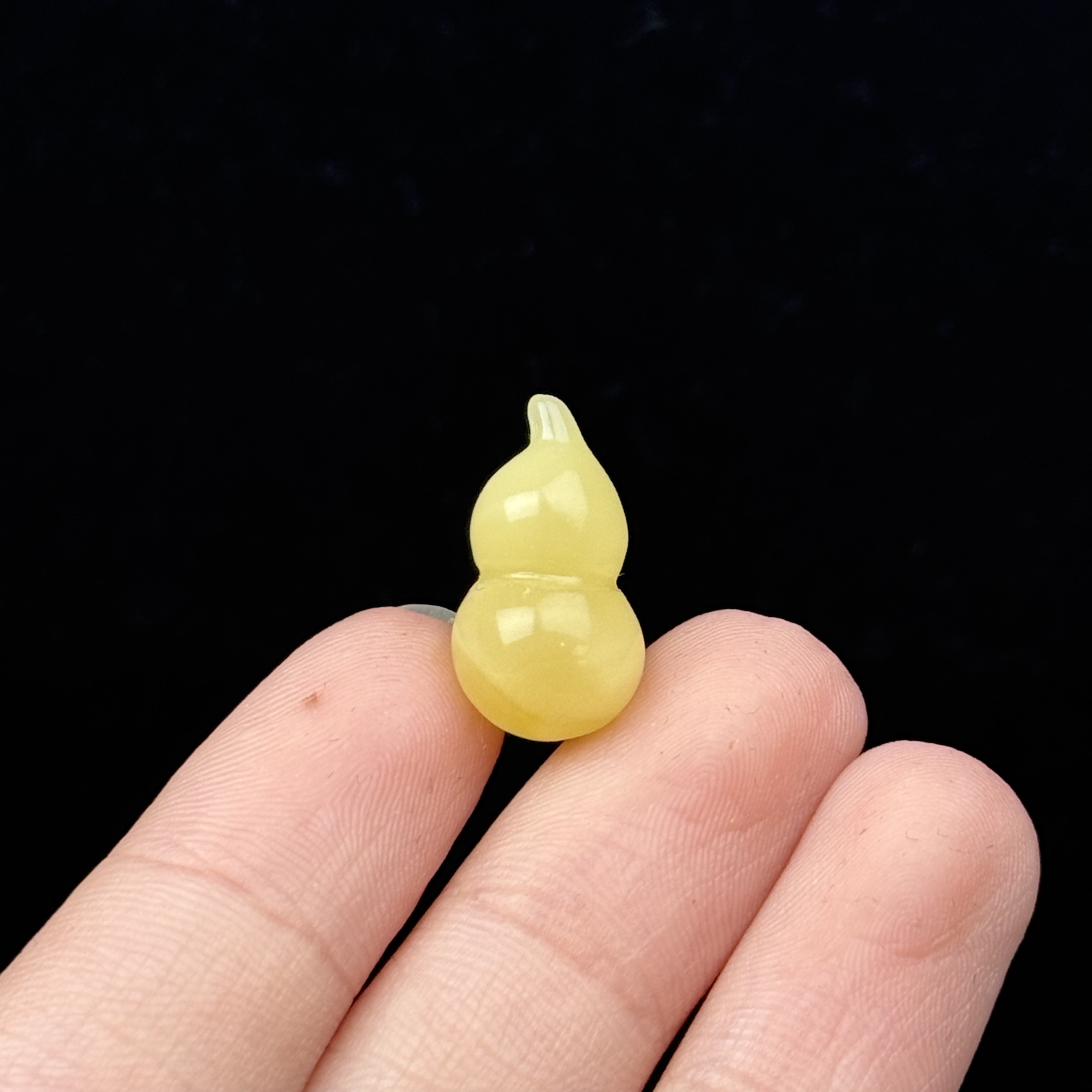 K8152天然原矿蜜蜡 葫芦9.4*17.6mm 支持鉴定 假一罚十