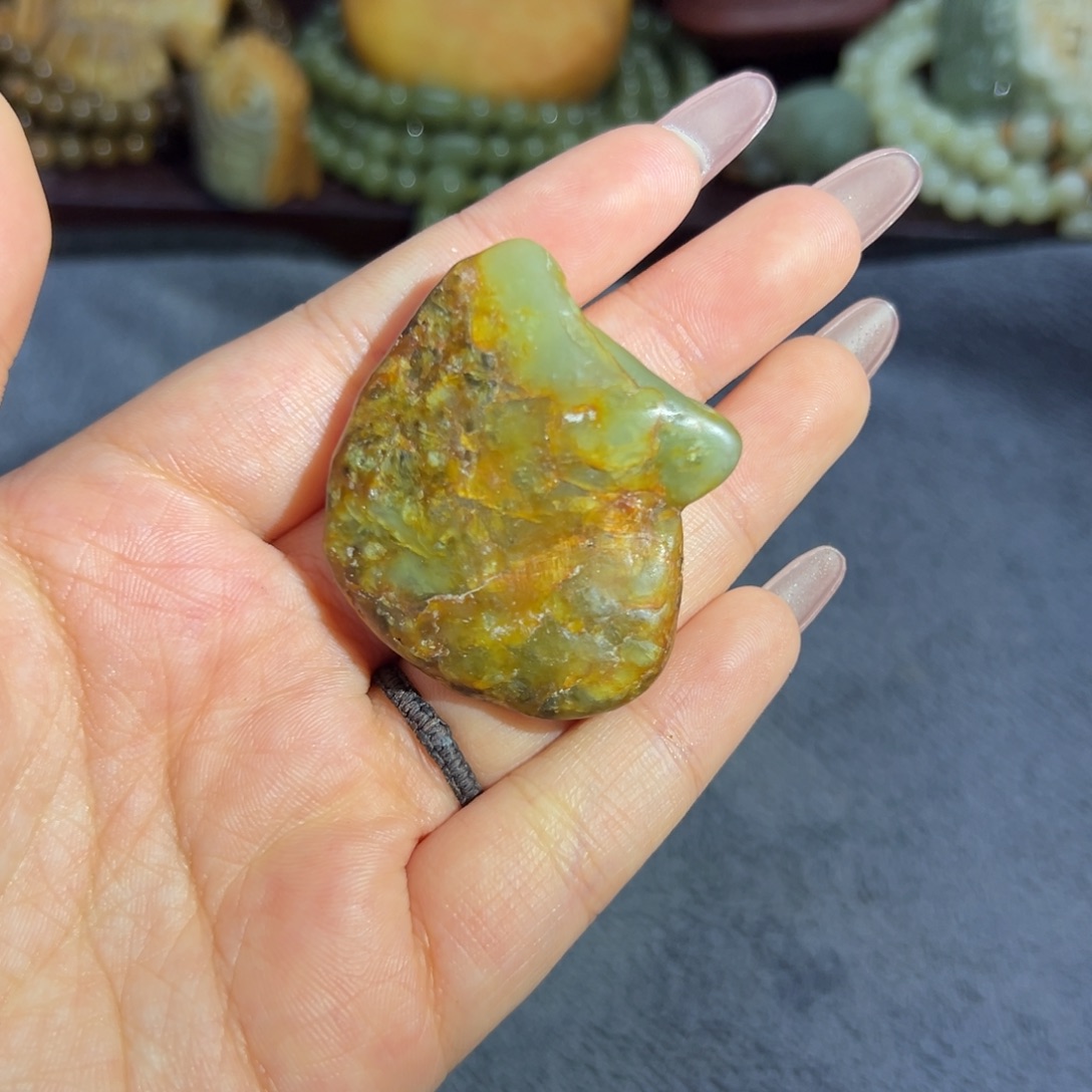 和田玉未镶嵌珠宝奇石