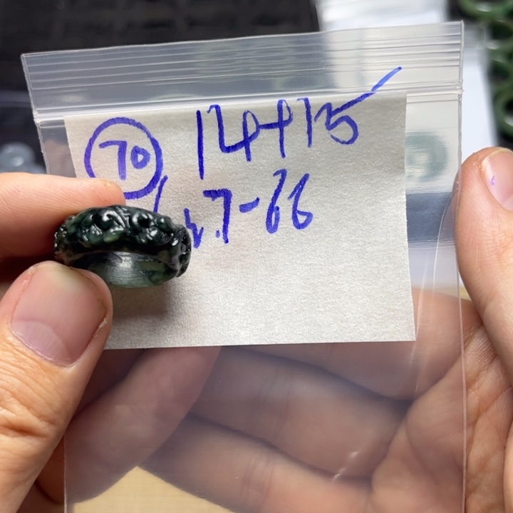 定制翡翠未镶嵌明天