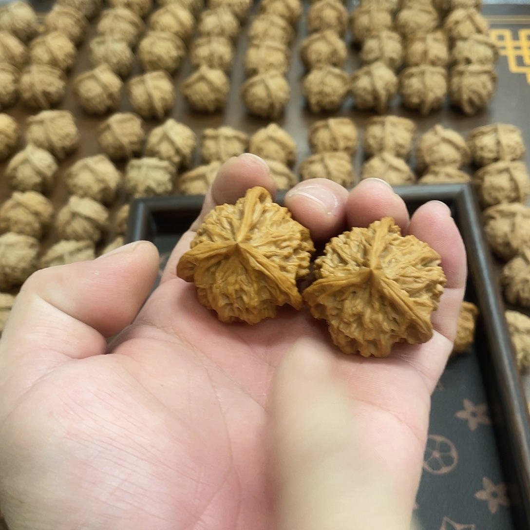 秋***言吊坠文玩核桃文玩核桃一物一图