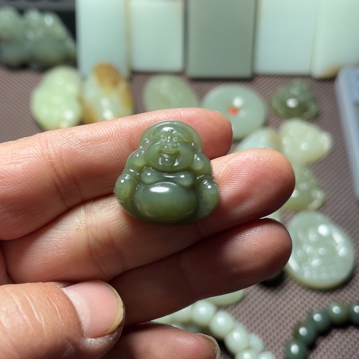 和田玉（糖玉）未镶嵌挂件